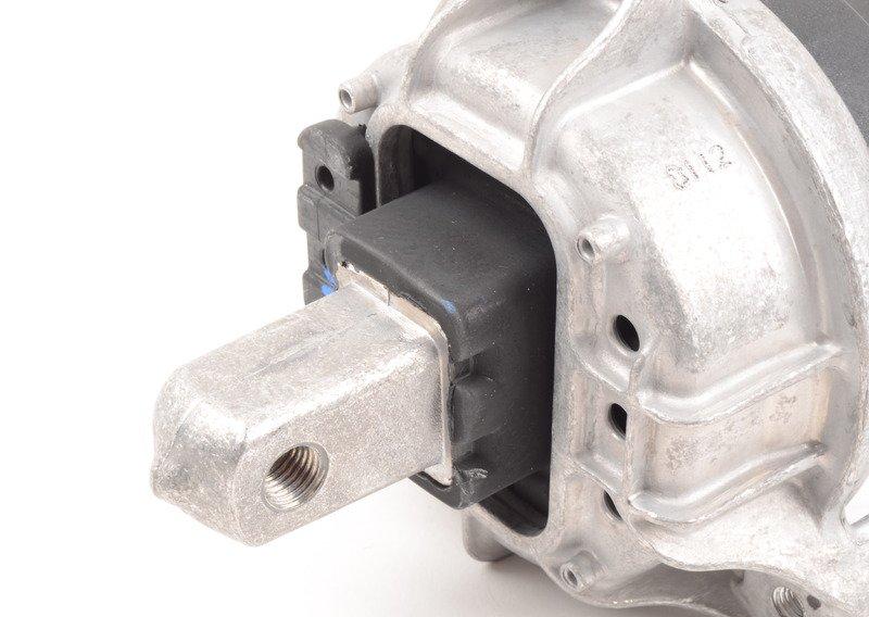 F10/F07 N52/54 Опора двигателя П