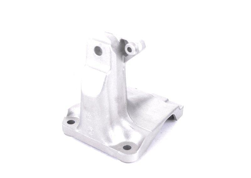 Несущий кронштейн двигателя П