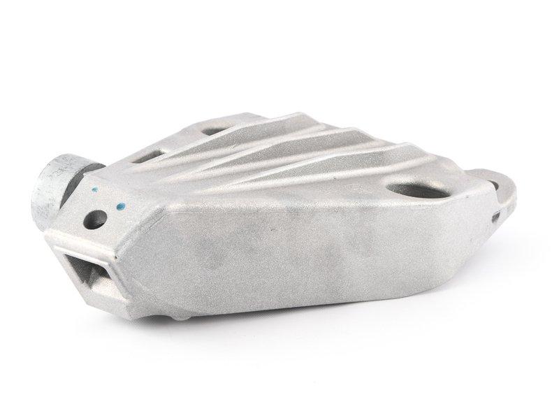 Несущий кронштейн двигателя Л