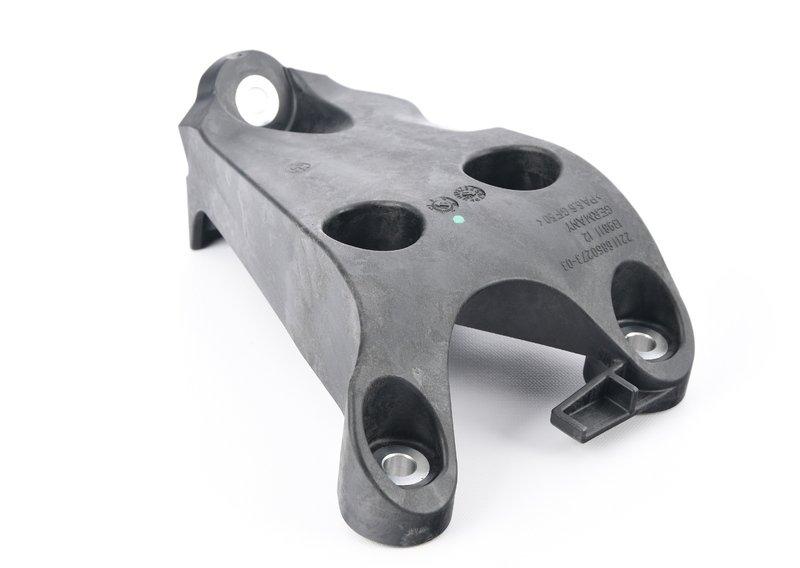 Несущий кронштейн двигателя Л