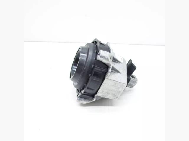 G20 B57 подушка крепления двигателя левая