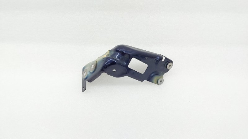 G05/G30/G12 B57S подушка крепления двигателя правая