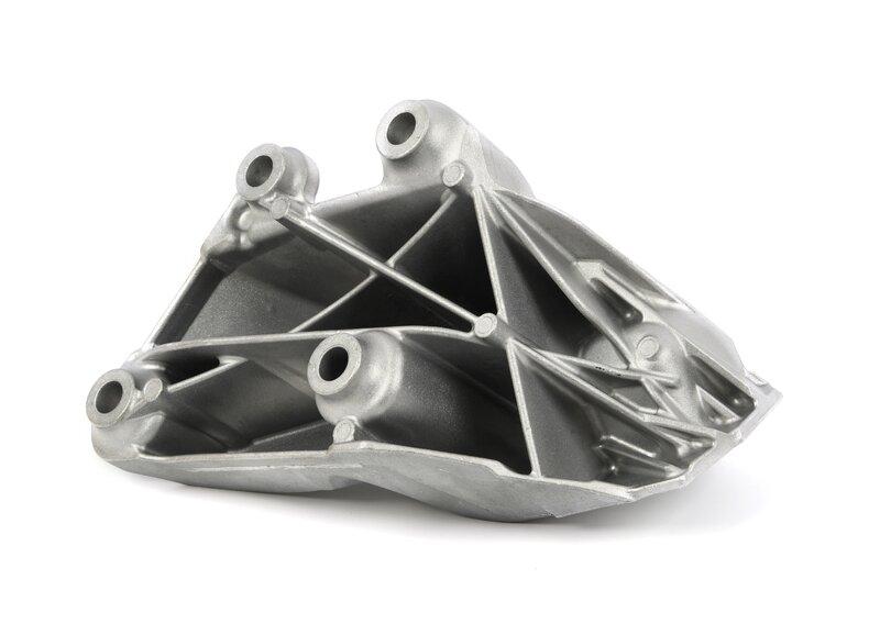 Несущий кронштейн двигателя П