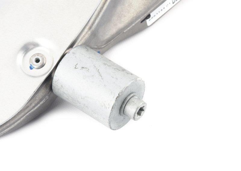 Несущий кронштейн двигателя П