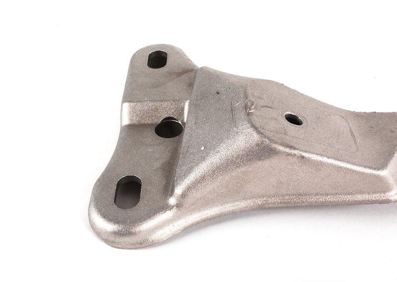 Опорная балка коробки передач