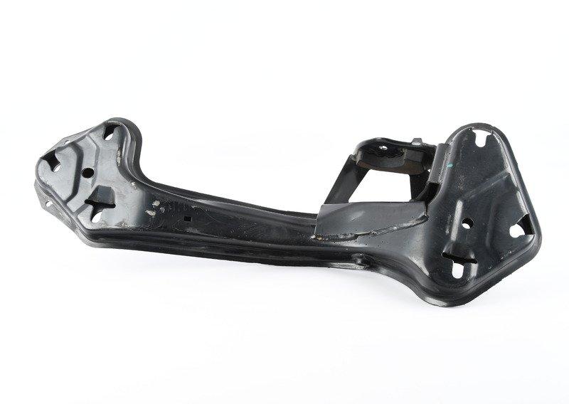 Опорная балка коробки передач