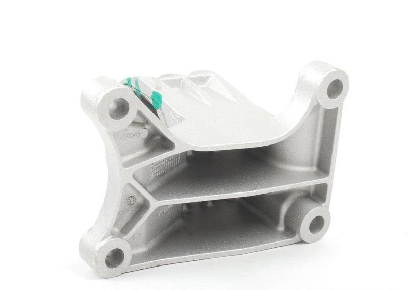 Опорный кронштейн КПП с резинов.подушкой