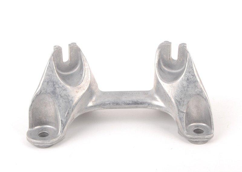 Несущий кронштейн КПП