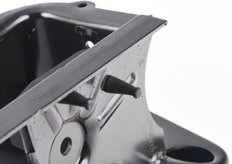 Опорная балка коробки передач