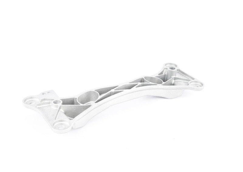 Опорная балка коробки передач