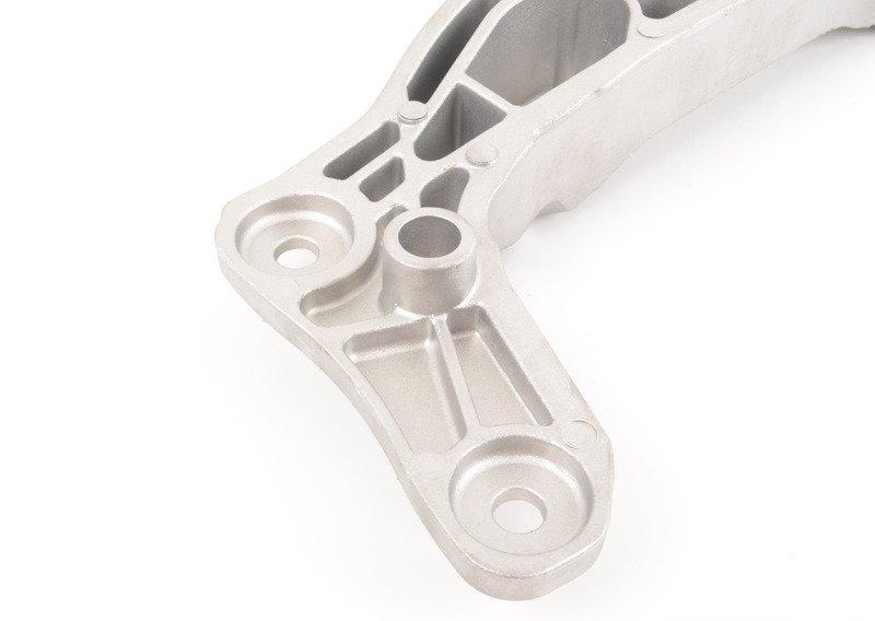 Опорная балка коробки передач