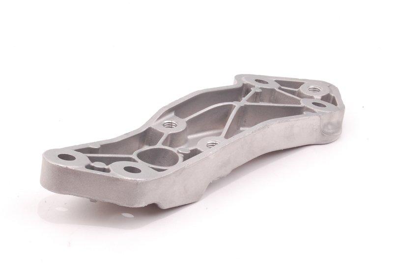 Опорная балка коробки передач