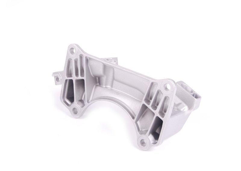 Несущий кронштейн КПП