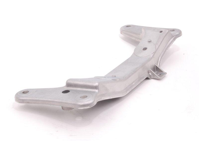 Опорная балка коробки передач