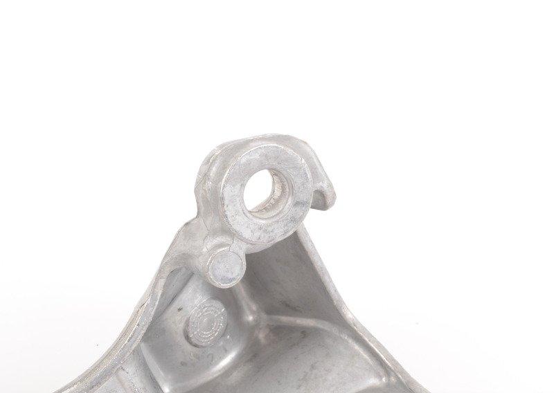 Несущий кронштейн КПП