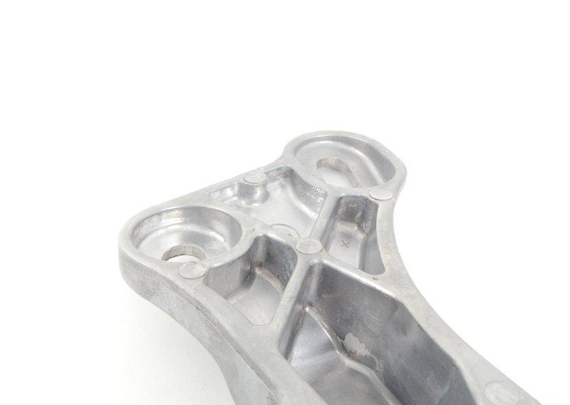 Поперечина рамы