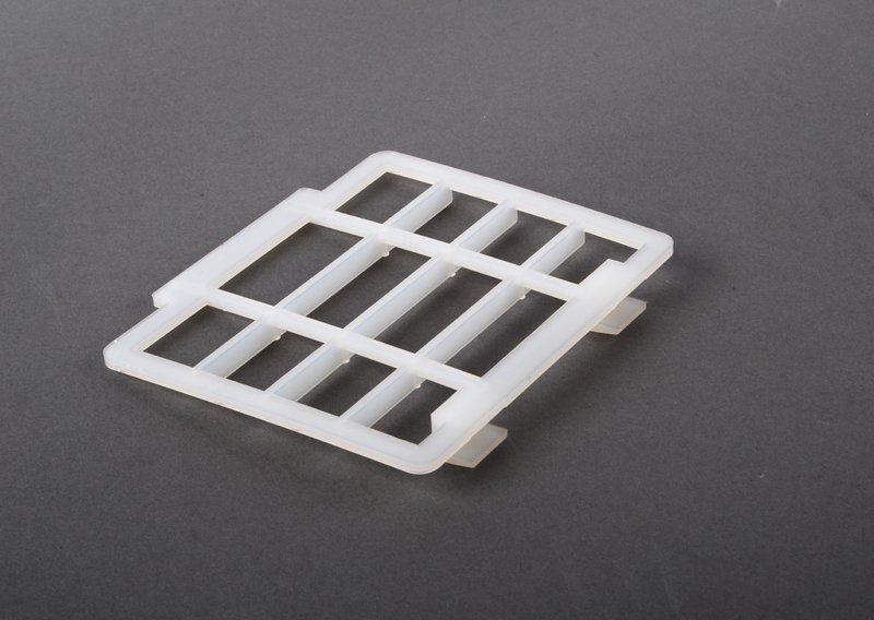 Защитная решетка дополн. вентилятора