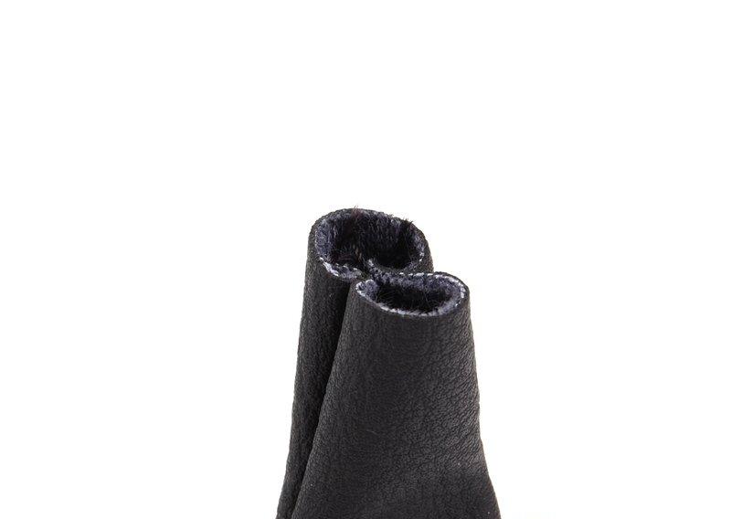 Чехол из искусственной кожи