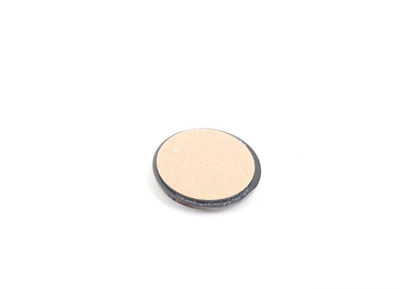 Эмблема наклеиваемая