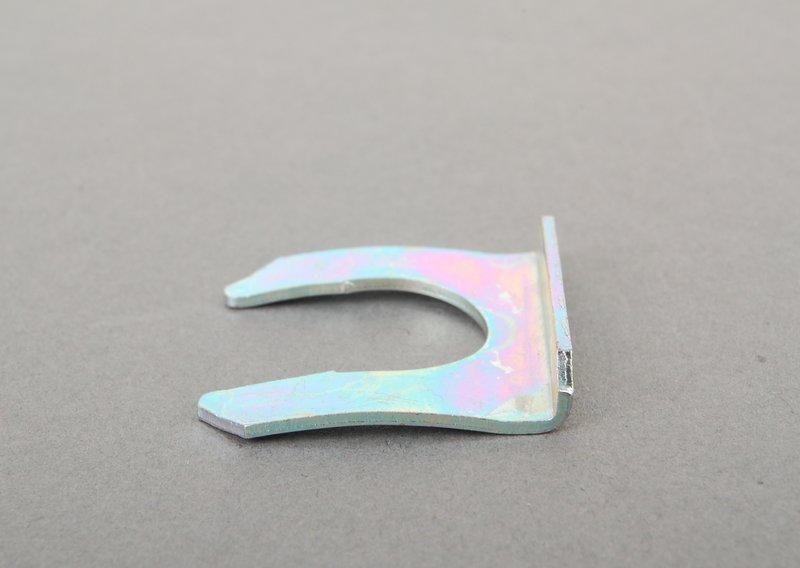 Зажим для троса привода