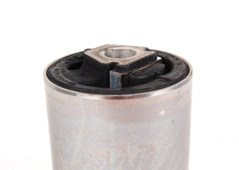 E83 сайлент блок переднего рычага