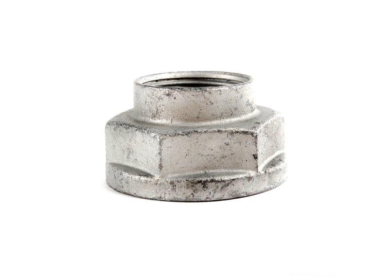 Болт ступицы