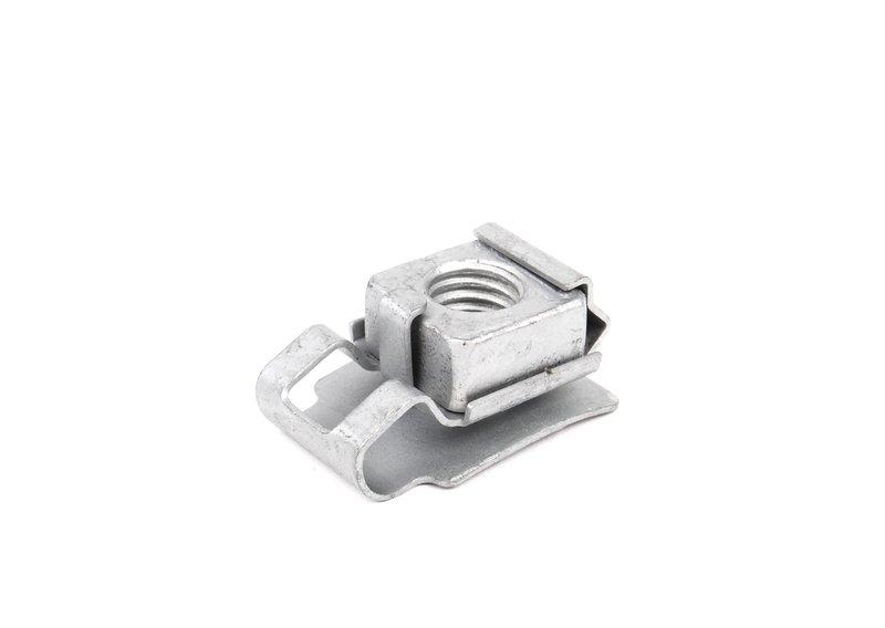 Вставная гайка