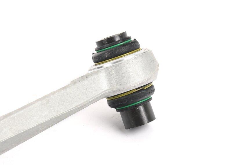 M4 G82/G83 Поперечный рычаг подвески Л