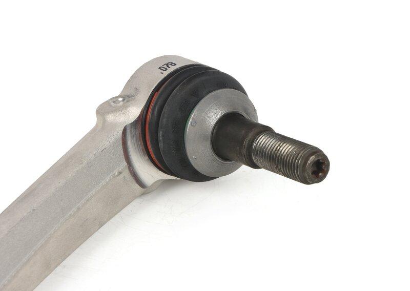 M4 G82/G83 Поперечный рычаг подвески П