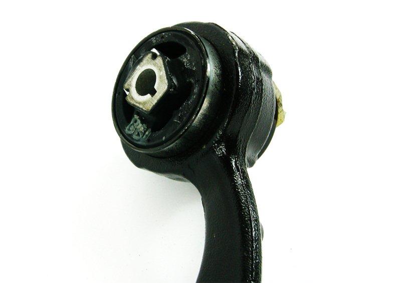 Рычаг передний правый нижний