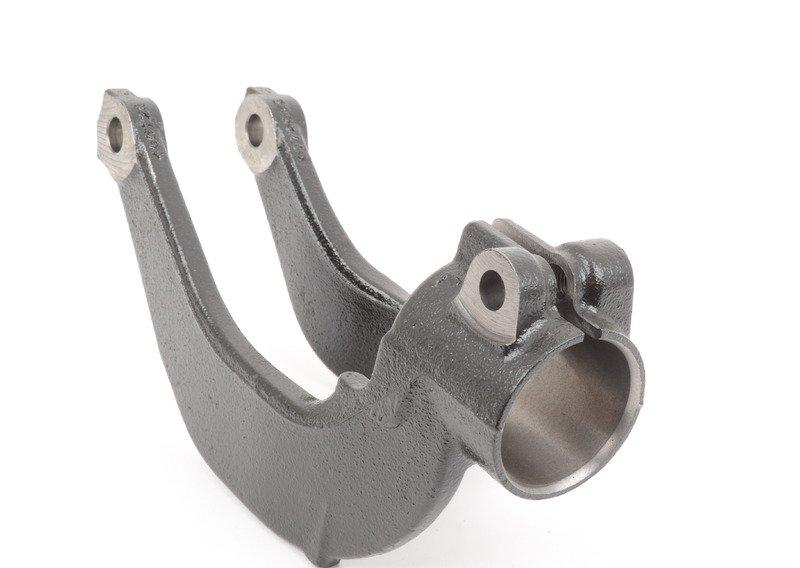 Крепление амортизационной стойки