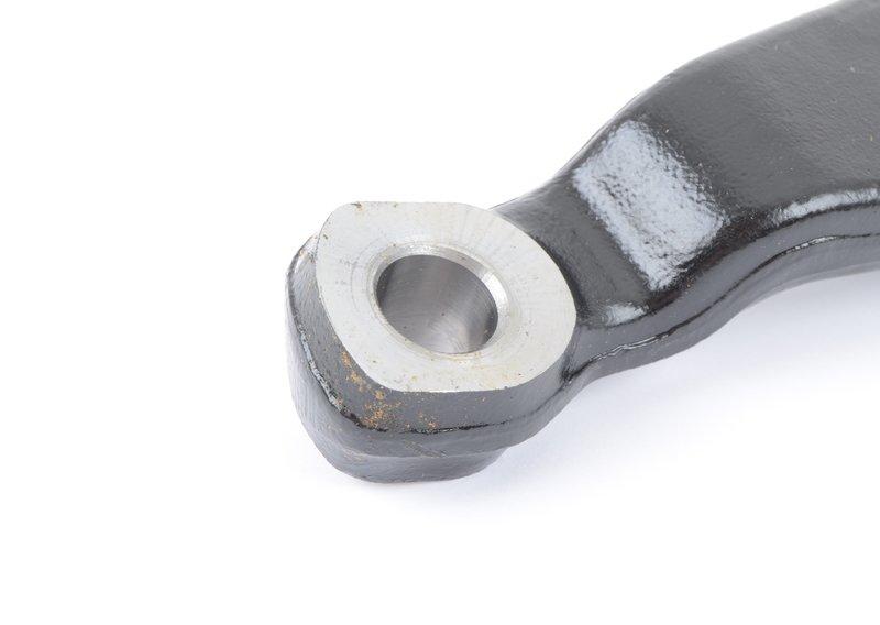 Рычаг рулевой трапеции Л