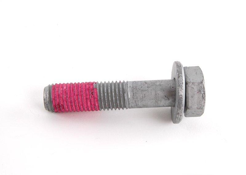 болт ступицы