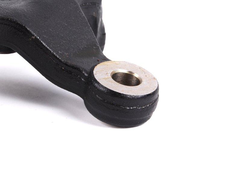 Поворотный кулак П