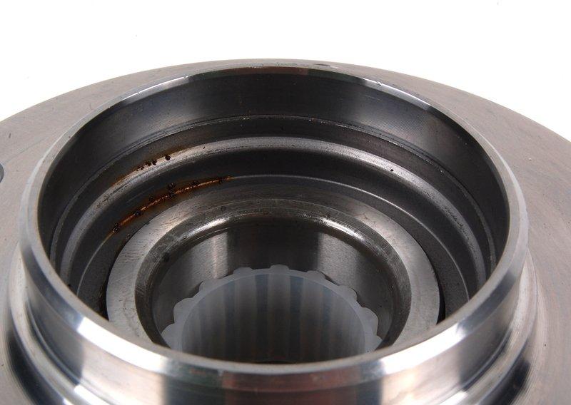 Ступица переднего колеса с подшипником