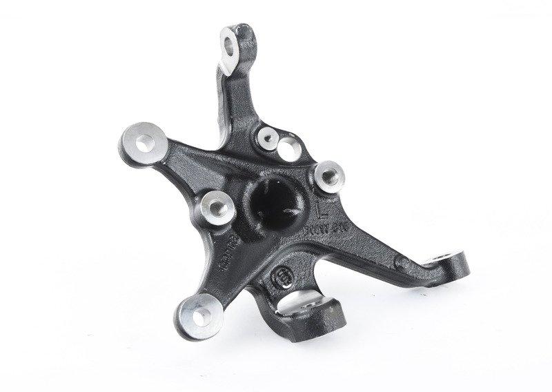 Поворотный кулак Л