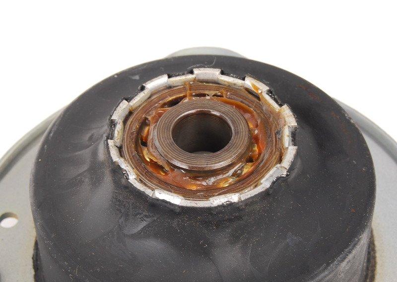 Верхняя опора амортизационной стойки Л