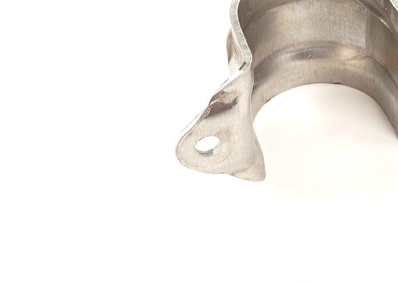 Удерживающая скоба стабилизатора