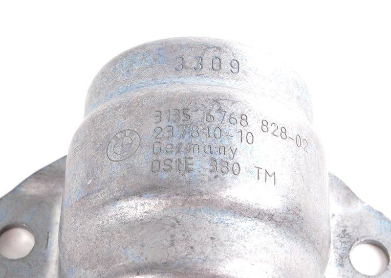 Удерживающая скоба стабилизатора