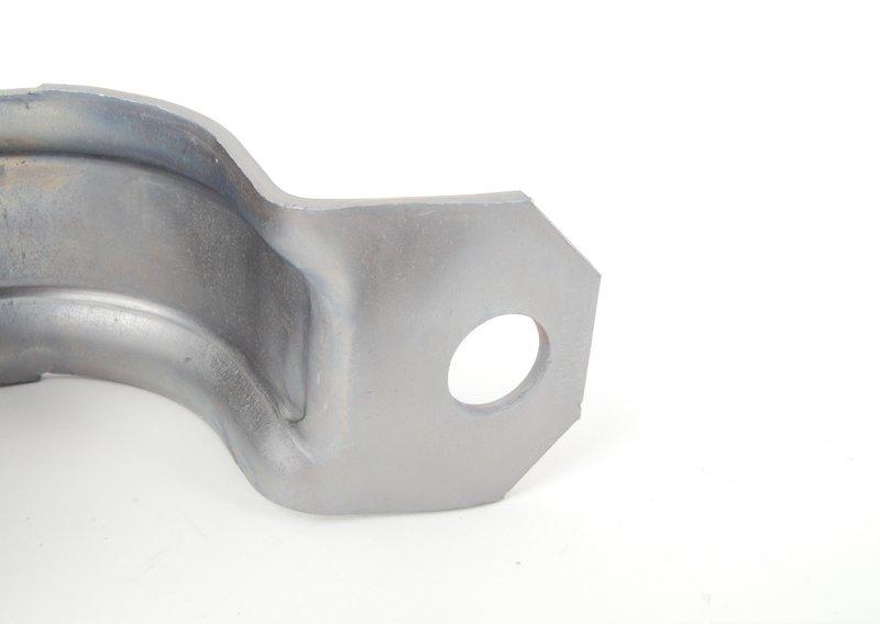 Удерживающая скоба стабилизатора