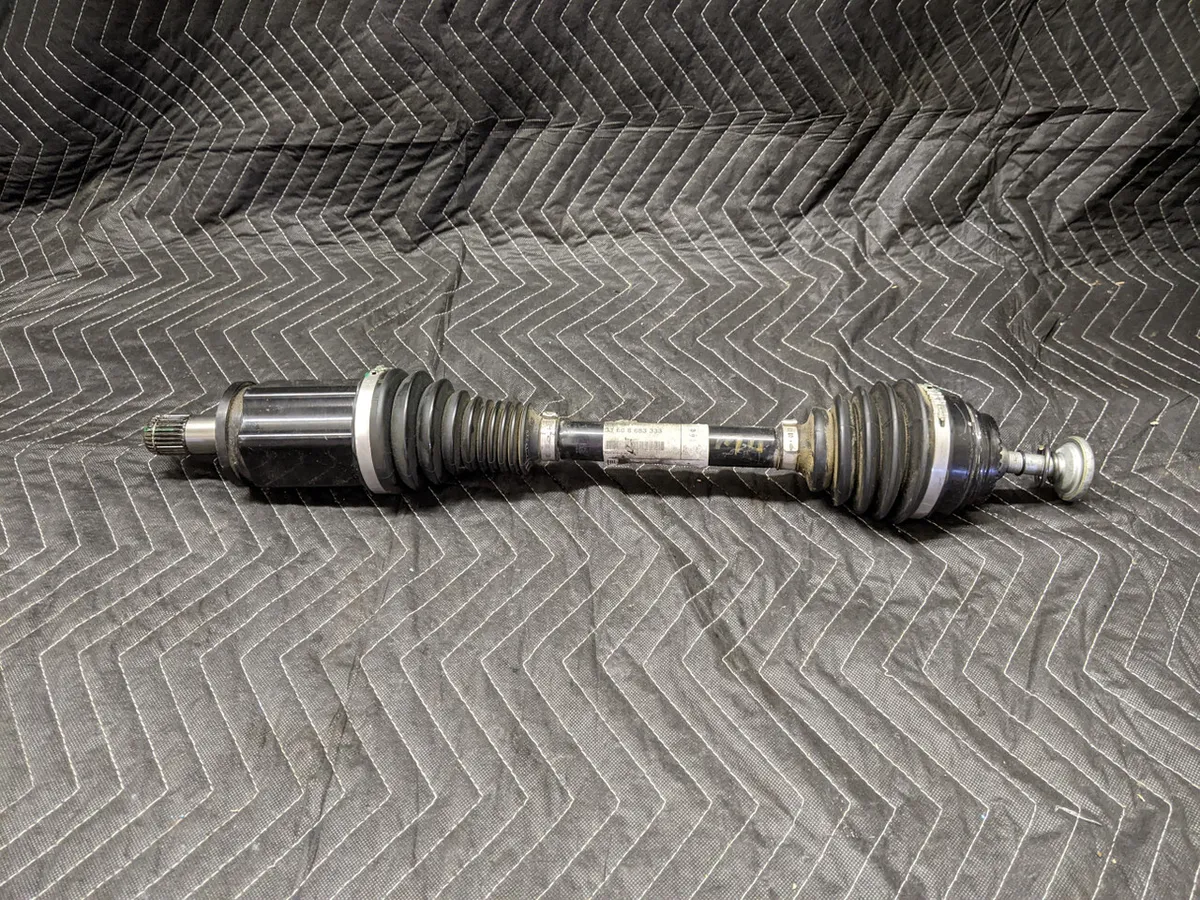 G11/G30 передний лев приводной вал