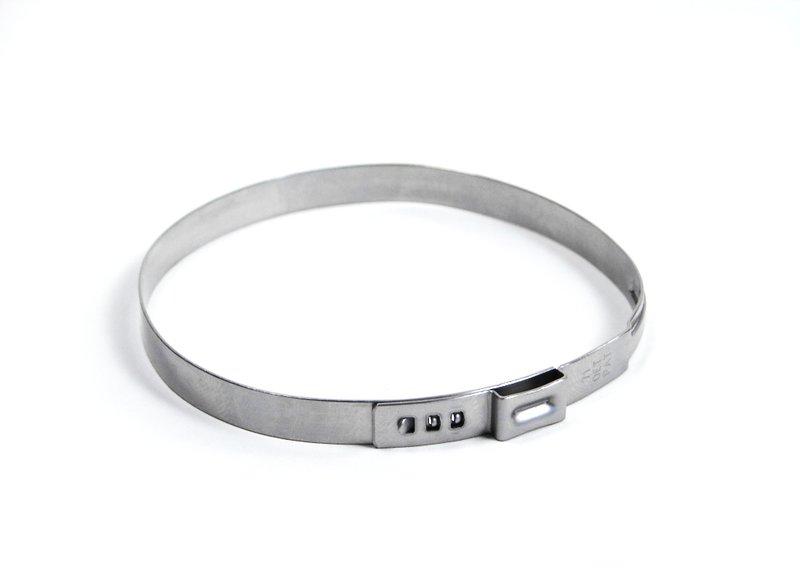 Хомут крепления шланга