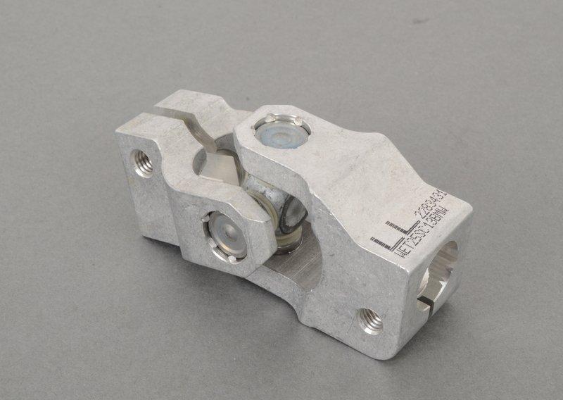 Карданный шарнир с крестовиной