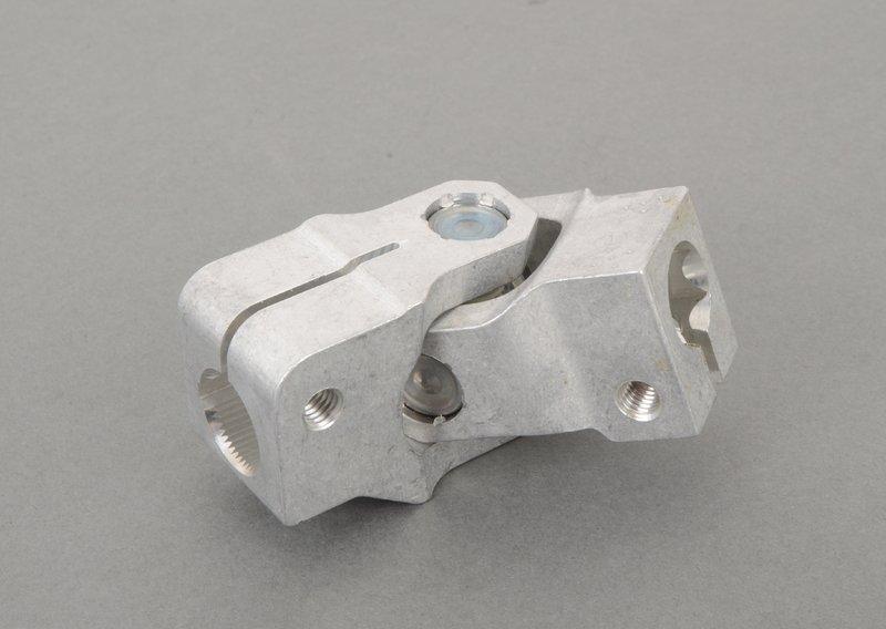 Карданный шарнир с крестовиной