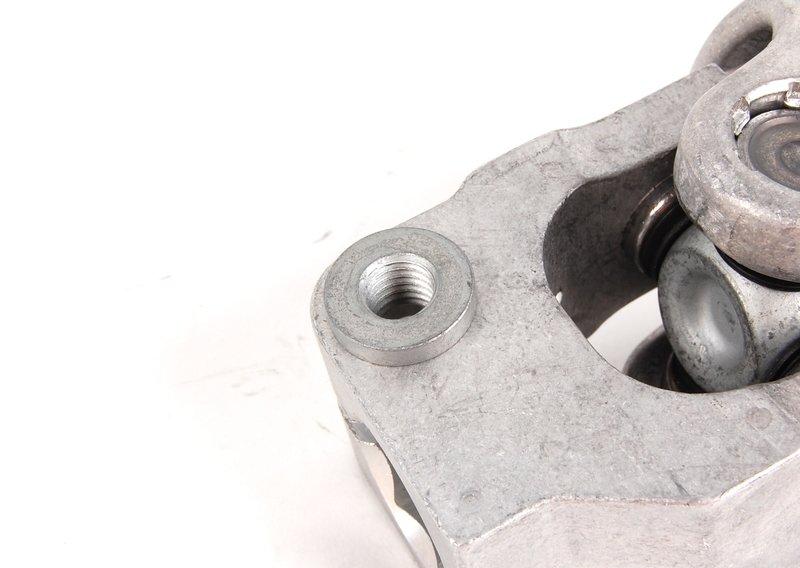 рулевой кардан е53