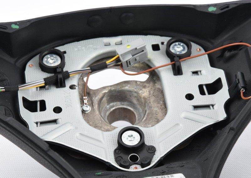 Обод спортивного рулевого колеса