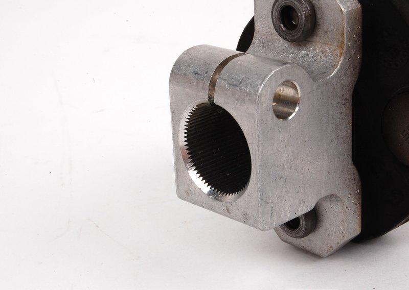 E39/E38 нижняя секция вала рулевого управления