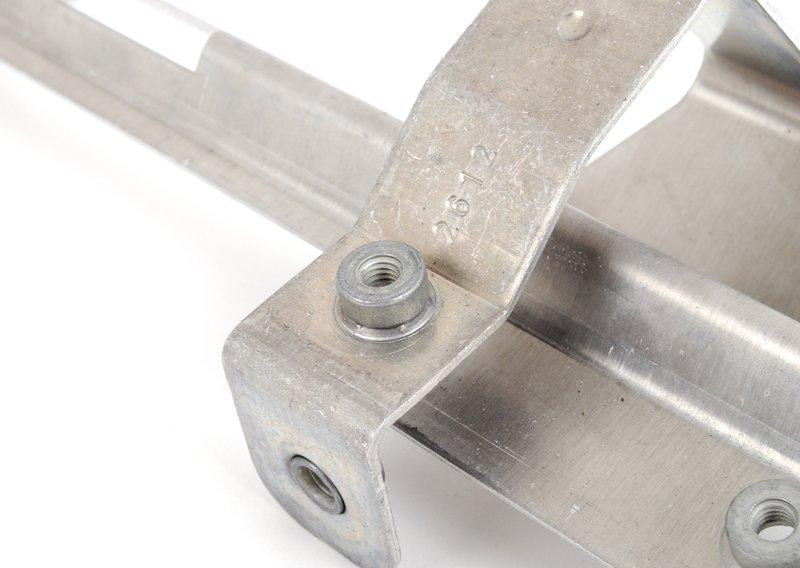 Держатель для эластичного шланга