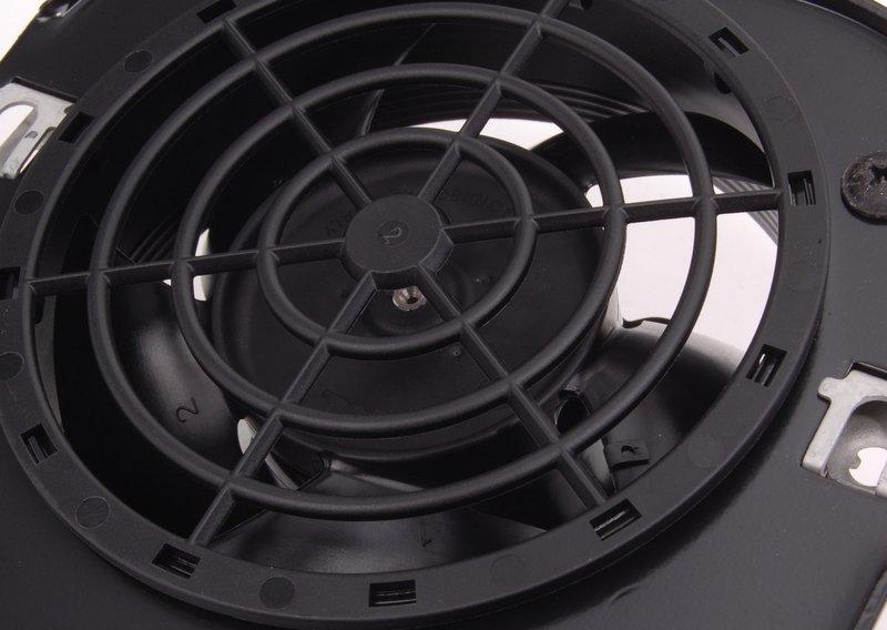 Вентилятор с защитной решеткой