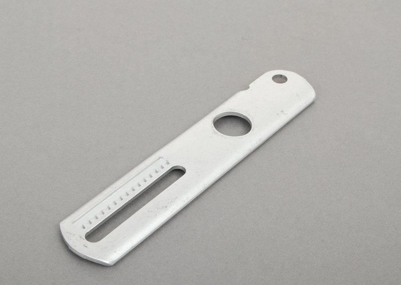 Зажимная пластина